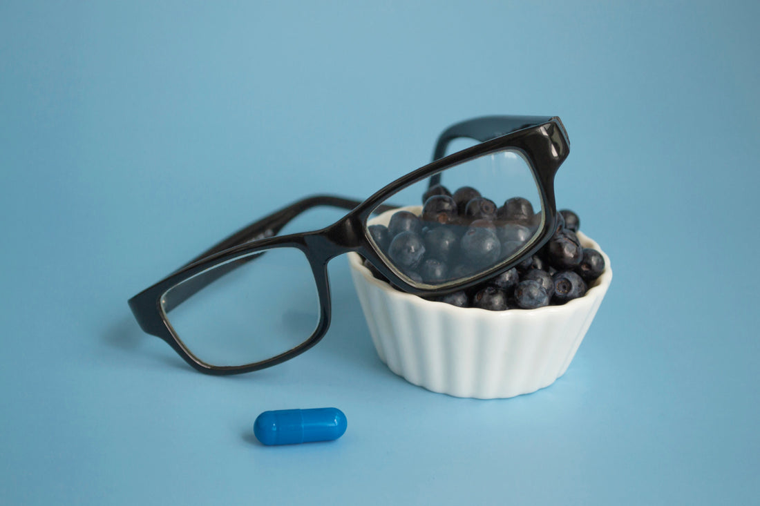 How Blue Light Affects Your Eyes & the Best Supplements for Protection